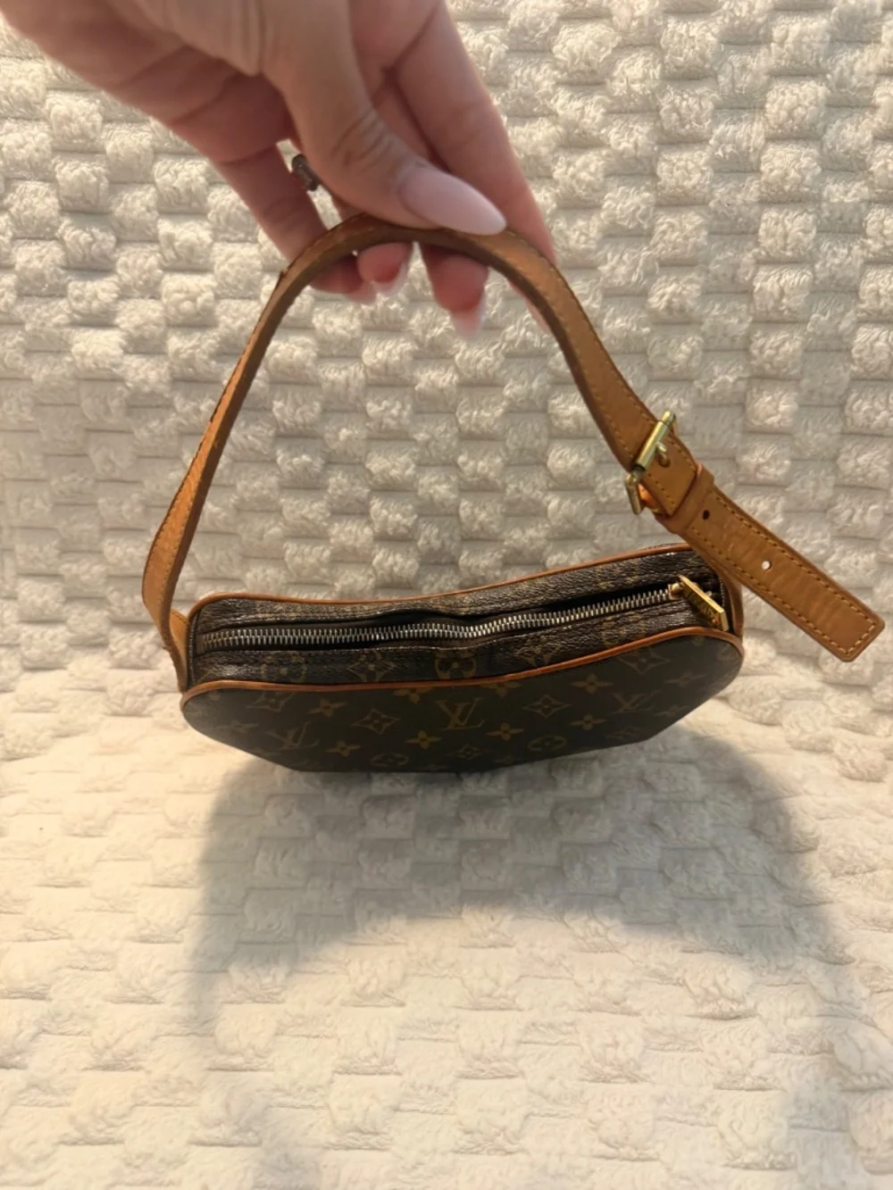 Louis Vuitton Croissant PM Monogram Vintage Shoulder Bag